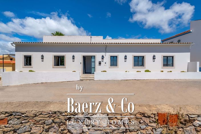 Image No.24-3 Bed Property for sale