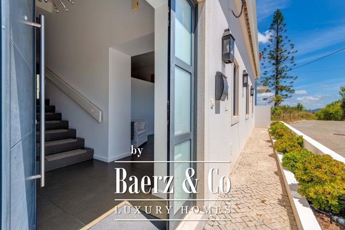 Image No.26-3 Bed Property for sale