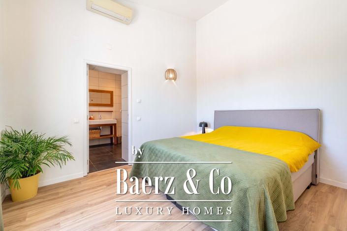 Image No.30-3 Bed Property for sale