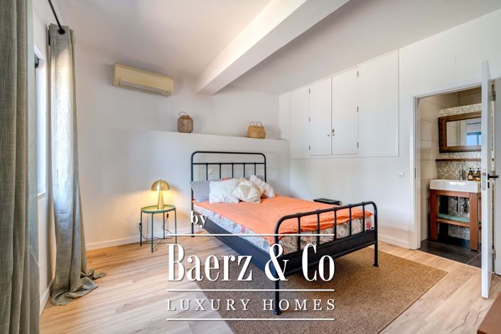 Image No.57-3 Bed Property for sale