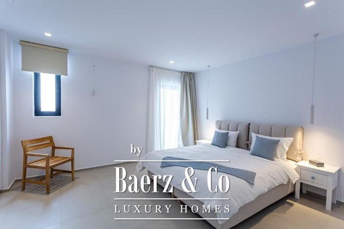 Image No.37-5 Bed Villa for sale