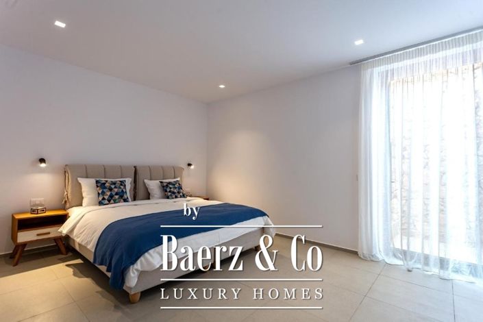Image No.41-5 Bed Villa for sale