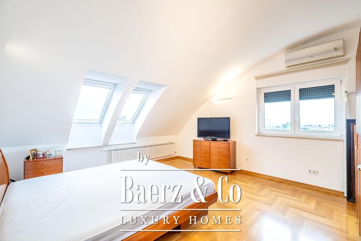 Image No.8-4 Bed Apartment for sale