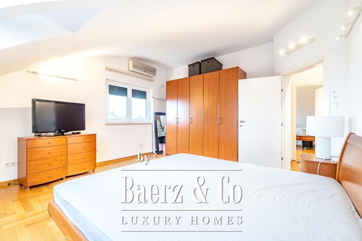 Image No.9-4 Bed Apartment for sale