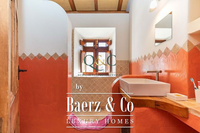 Image No.29-3 Bed Villa for sale