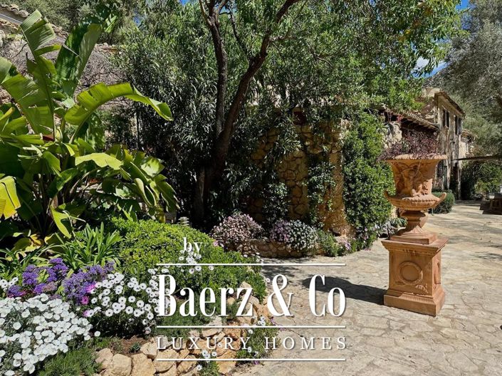 Image No.23-4 Bed Country House for sale