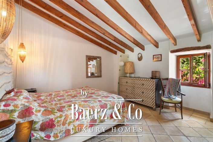 Image No.8-4 Bed Country House for sale