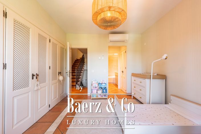 Image No.30-3 Bed Townhouse for sale