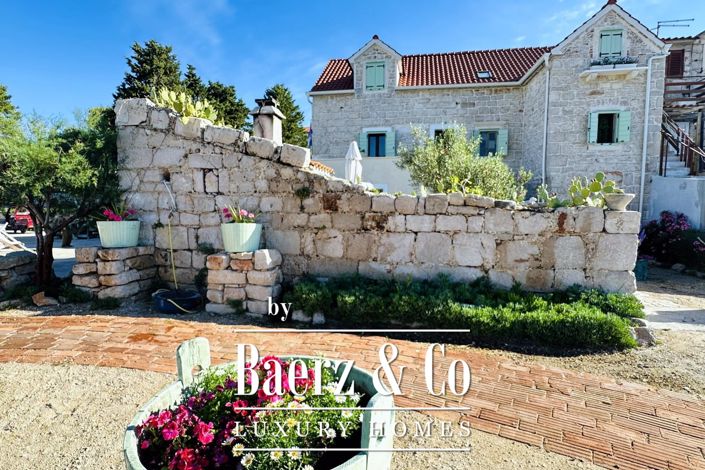 Image No.3-Propriété de 5 chambres à vendre à Vodice