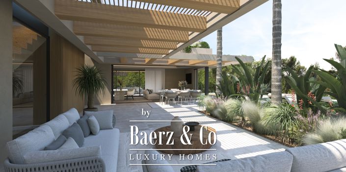 Image No.2-5 Bed Villa for sale