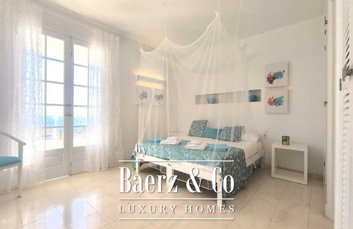 Image No.13-3 Bed Property for sale