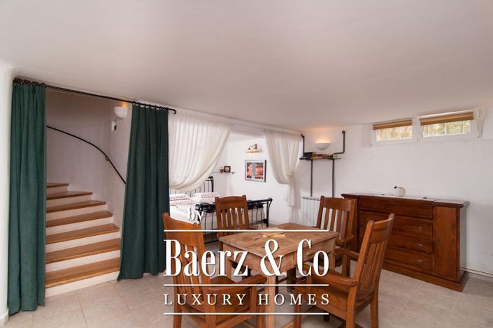 Image No.20-3 Bed Property for sale