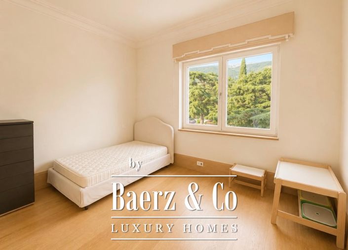 Image No.11-4 Bed Property for sale