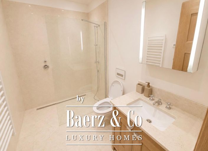 Image No.17-4 Bed Property for sale