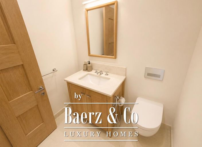 Image No.18-4 Bed Property for sale