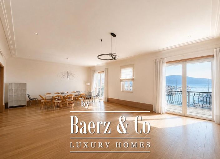 Image No.4-4 Bed Property for sale