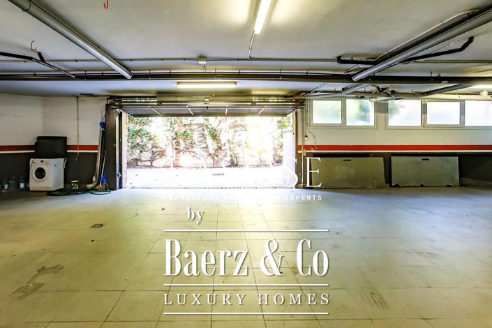 Image No.47-6 Bed Property for sale
