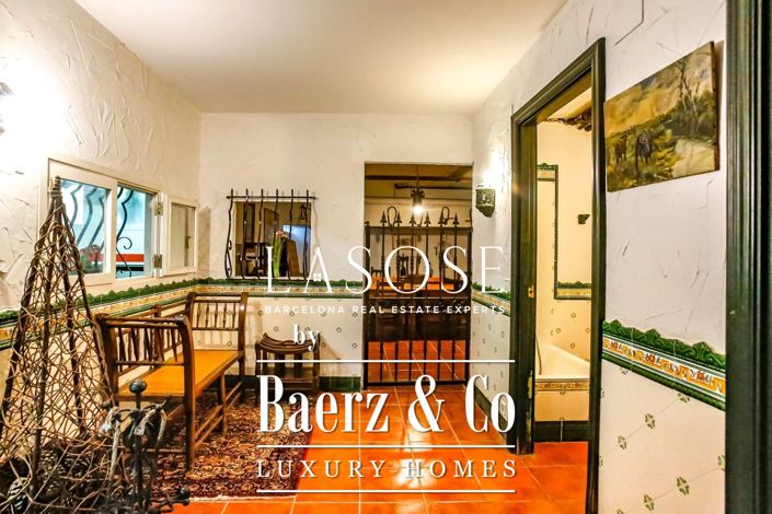 Image No.49-6 Bed Property for sale