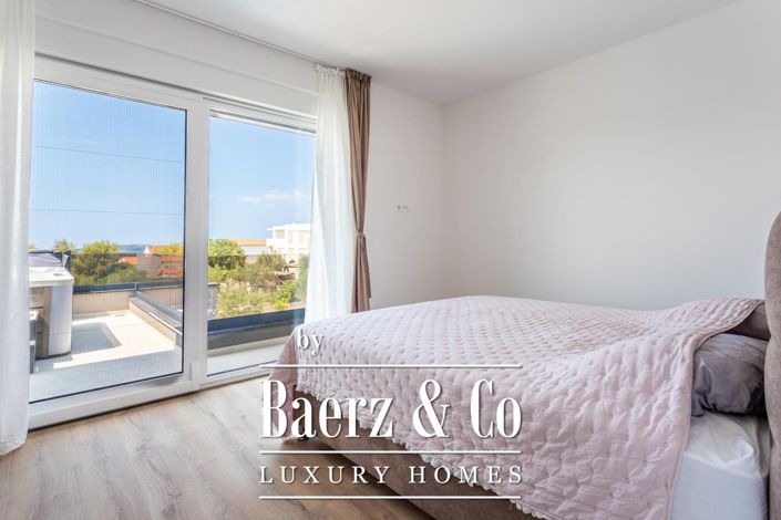 Image No.24-4 Bed Villa for sale