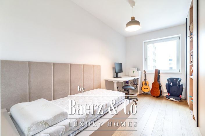 Image No.9-3 Bed Apartment for sale