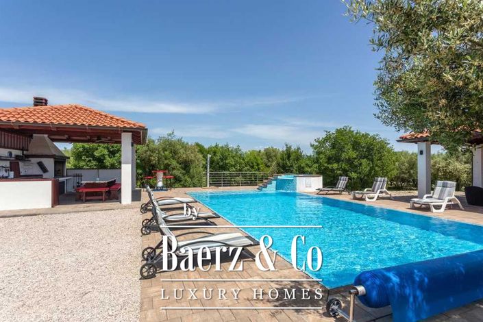 Image No.3-6 Bed Townhouse for sale
