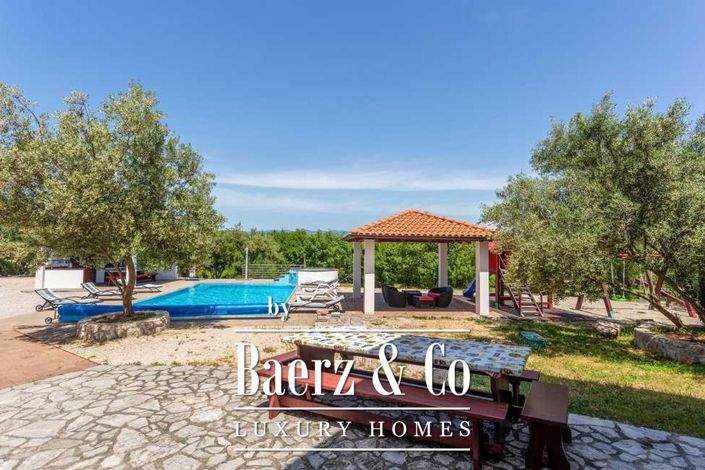 Image No.4-6 Bed Townhouse for sale