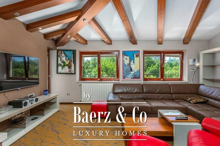 Image No.7-6 Bed Townhouse for sale