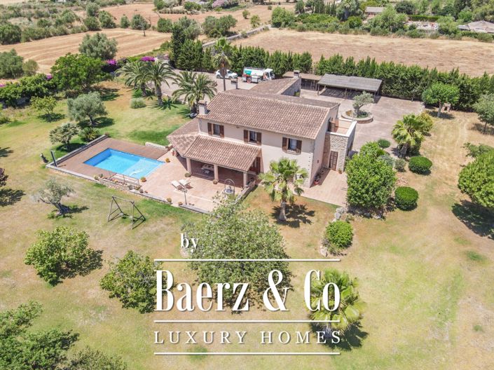 Image No.2-5 Bed Country House for sale