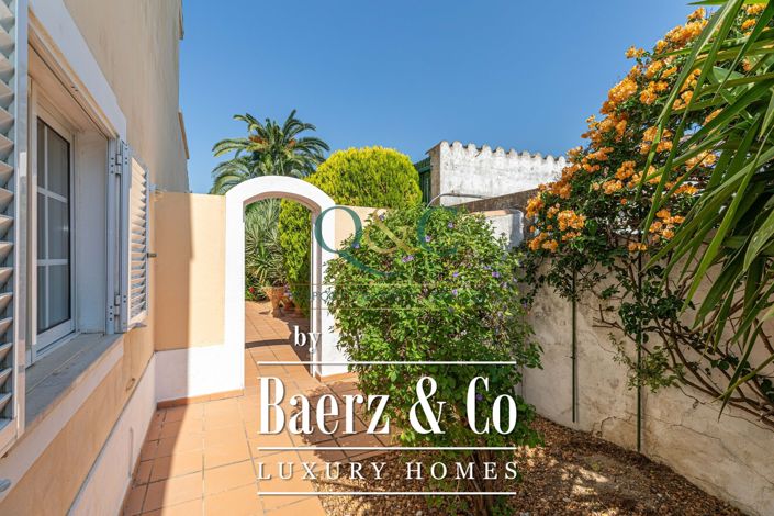 Image No.26-3 Bed Villa for sale