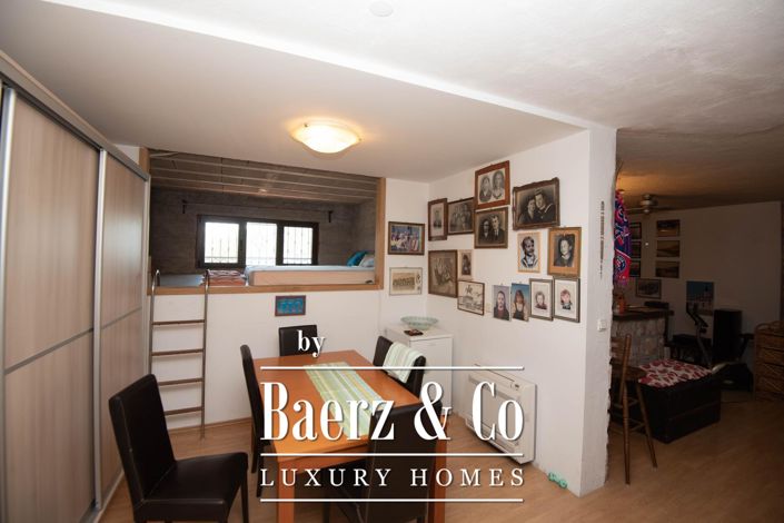 Image No.4-9 Bed Townhouse for sale
