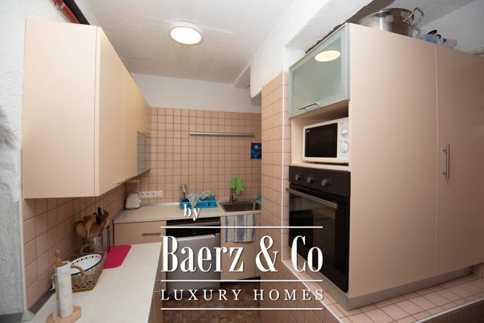 Image No.6-9 Bed Townhouse for sale