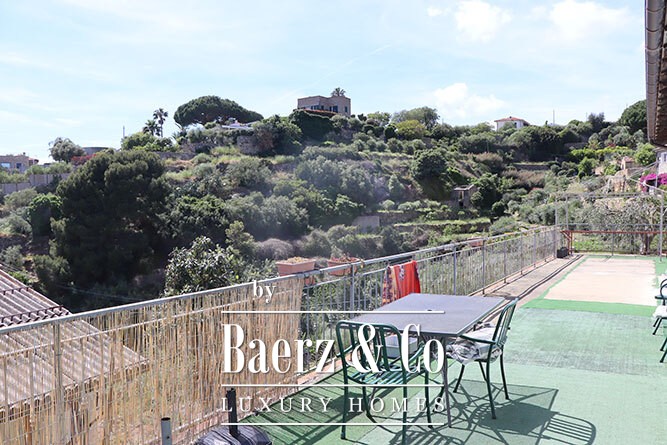Image No.29-2 Bed Villa for sale