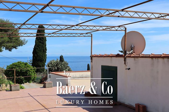 Image No.32-2 Bed Villa for sale