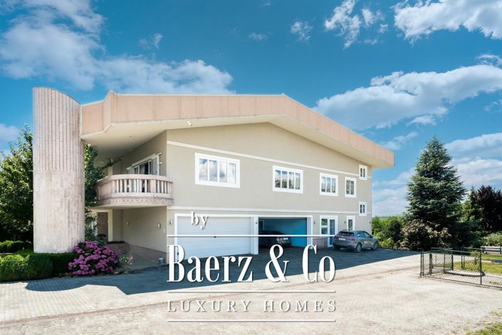 Image No.7-7 Bed Townhouse for sale