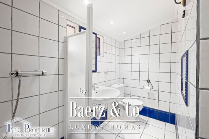 Image No.30-6 Bed Villa for sale