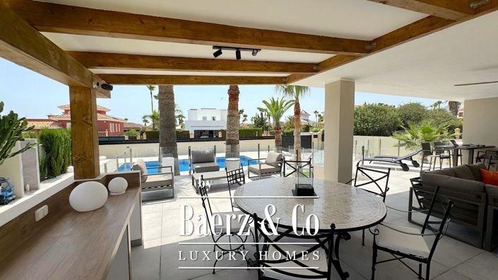 Image No.16-4 Bed Villa for sale