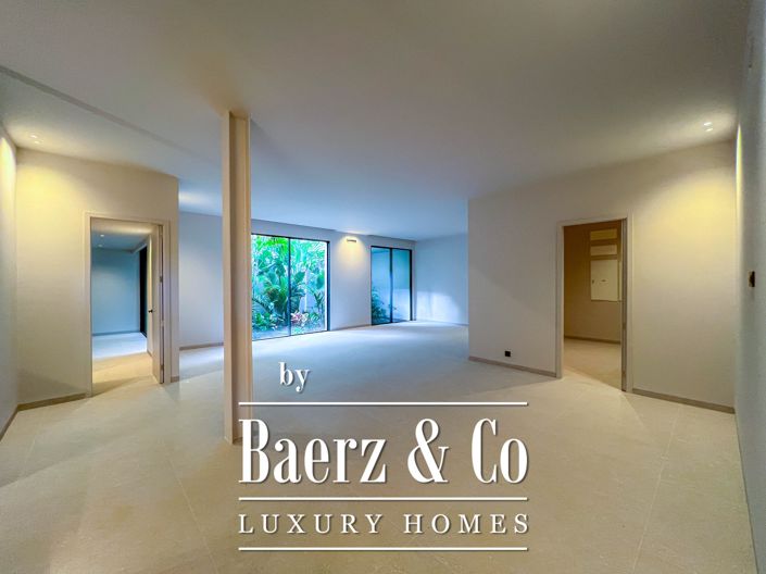 Image No.18-6 Bed Villa for sale