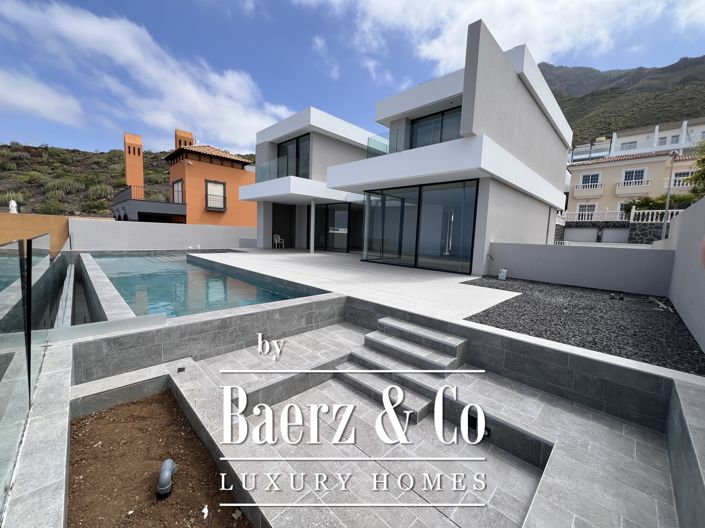 Image No.23-6 Bed Villa for sale