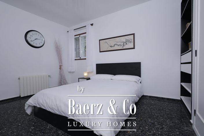 Image No.17-4 Bed Country House for sale