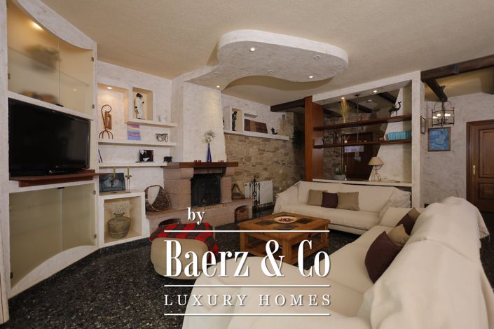 Image No.4-4 Bed Country House for sale