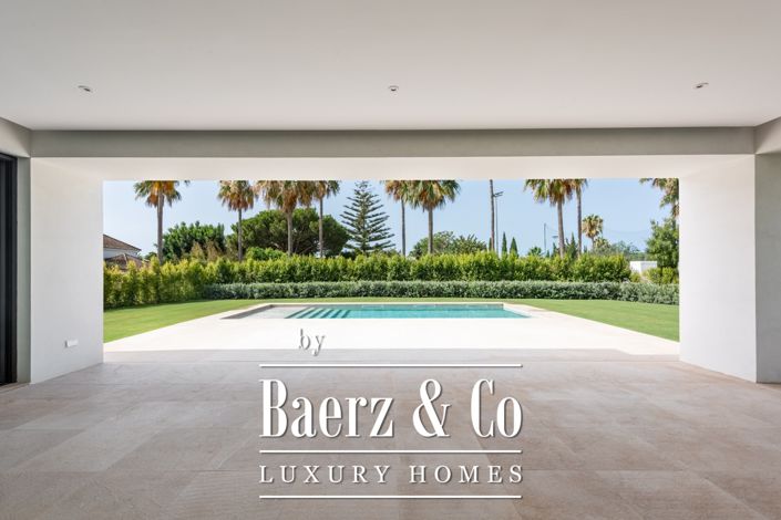 Image No.6-4 Bed Villa for sale