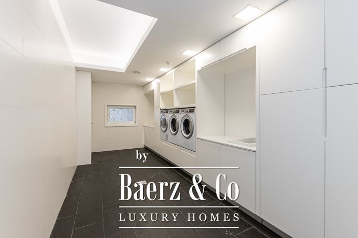 Image No.21-6 Bed House for sale