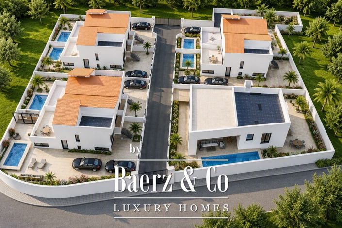 Image No.24-4 Bed House for sale