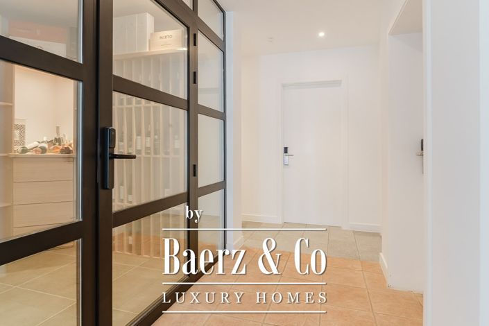 Image No.47-12 Bed Property for sale