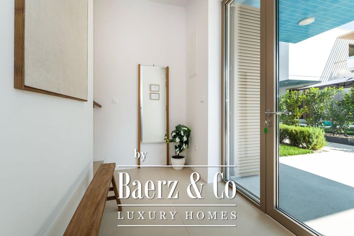 Image No.29-3 Bed Villa for sale