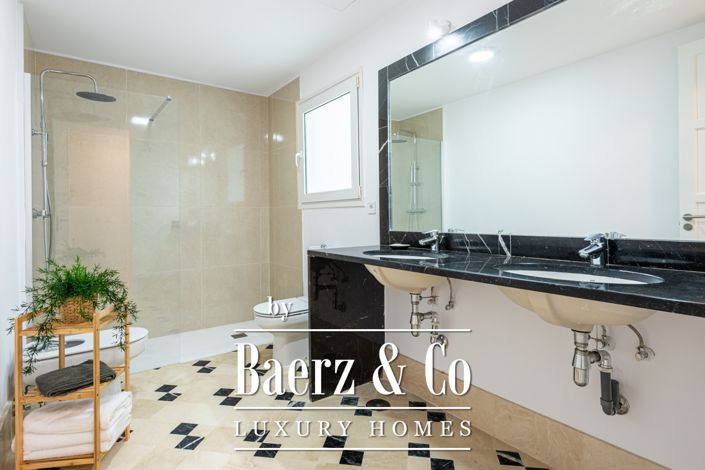Image No.27-4 Bed Villa for sale