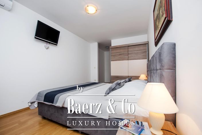 Image No.14-6 Bed House for sale