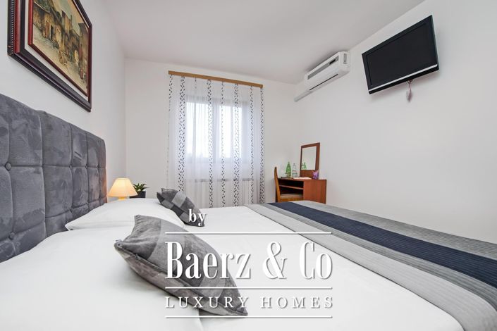 Image No.15-6 Bed House for sale