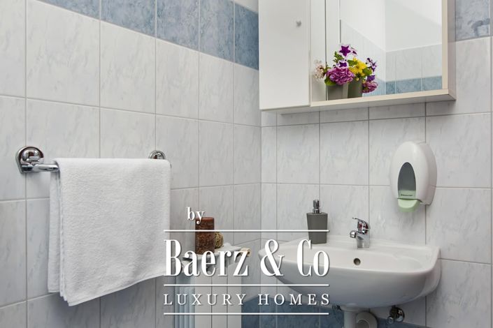 Image No.16-6 Bed House for sale