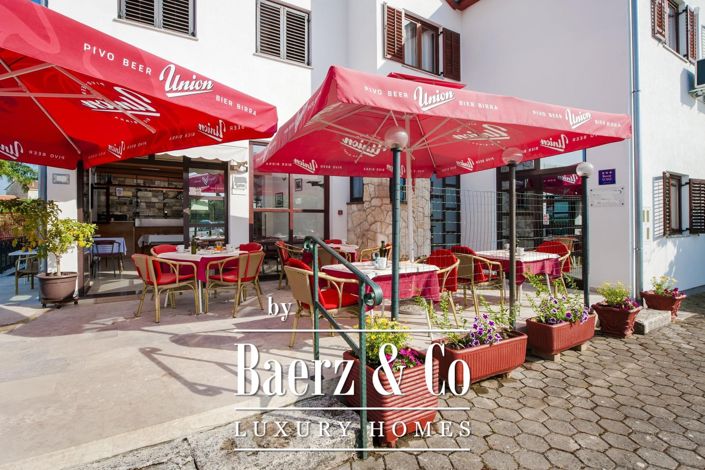 Image No.2-6 Bed House for sale